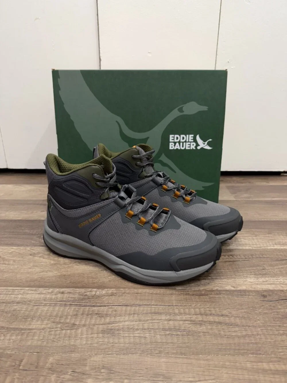 Eddie Bauer Men's Hiking Boots | Size 10.5